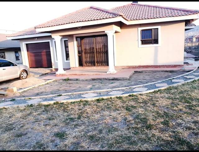 3 BEDROOM FREEHOLD SOLD IN MPOPHOMENI